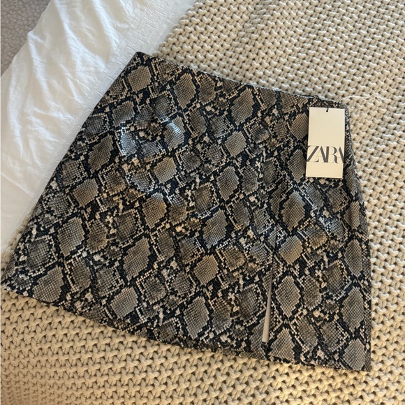 Zara Dresses & Skirts - Zara Snake skin leather skirt